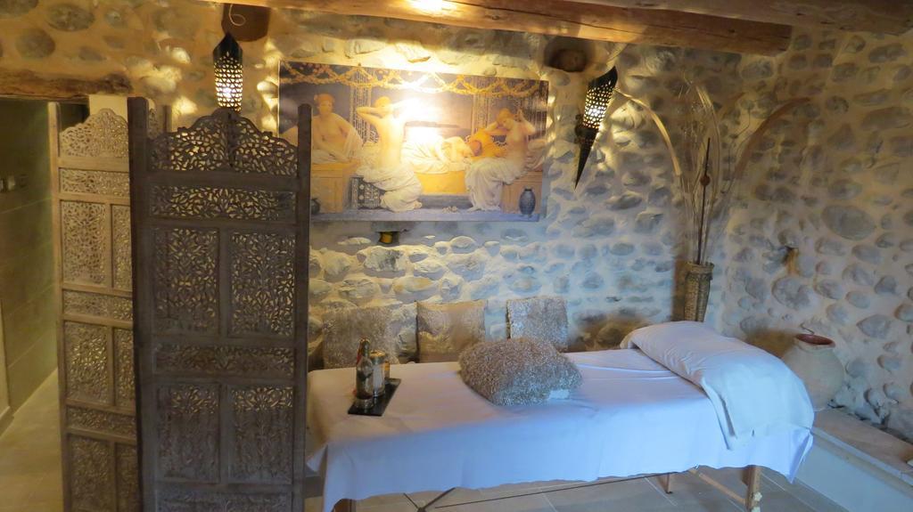 Les Gîtes d'Eliane Laragne Extérieur photo